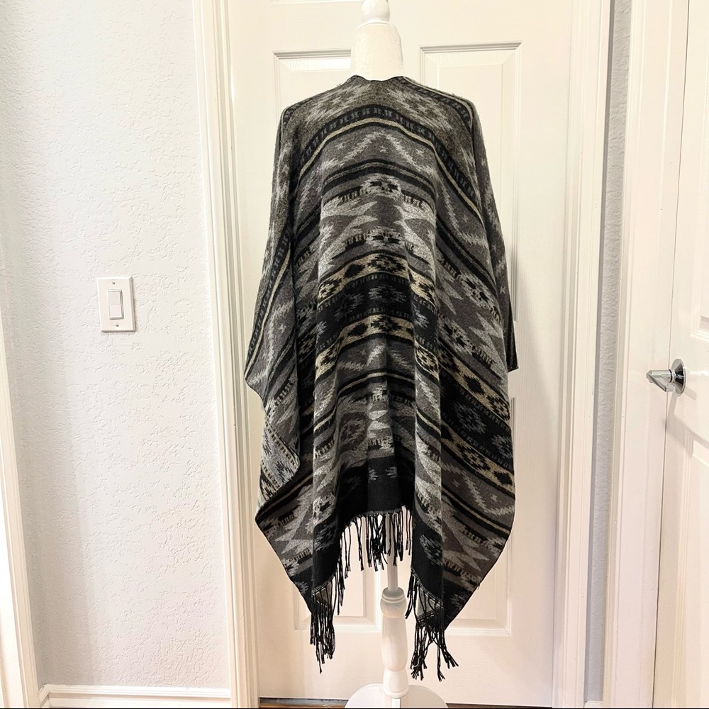 Oversized Multi Color Aztec Print Fringe Pancho/S… - image 3